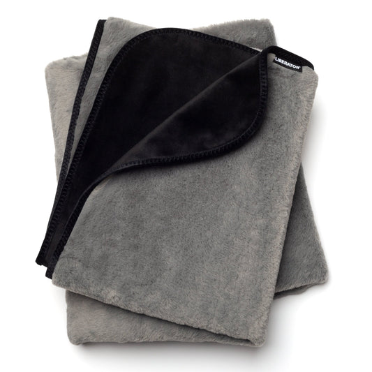 Splashproof Throw – Faux Fur